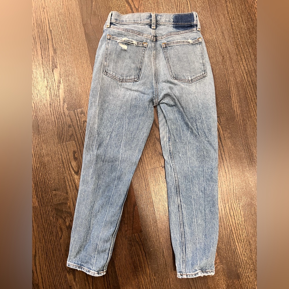 Abercrombie High Rise Mom Jean - Picture 2 of 3